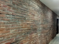 wandgestaltung-ziegelstein-optik-venezia-ladenbau-2