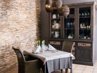 teakyourwall-holzpaneele-skin-small-restaurant (6)