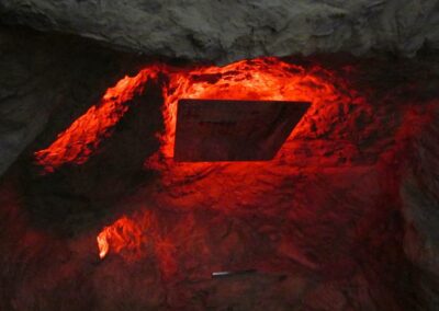 Kunstfelsen - Felsengrotte - Dusche - Led
