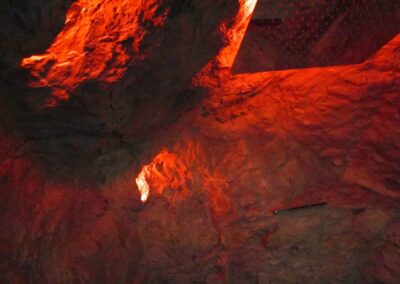 Kunstfelsen - Felsengrotte - Dusche - Led