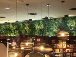 Kunstpflanzen Wandgestaltung Restaurant Cafe 6