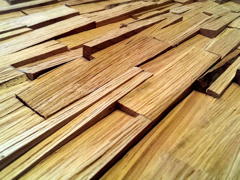 Rustikale Wandbekleidung aus Holz mit der Holzpaneele Invi