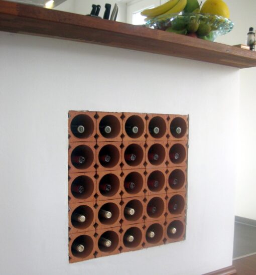 Weinlagersteine One aus Ton Als Weinregal